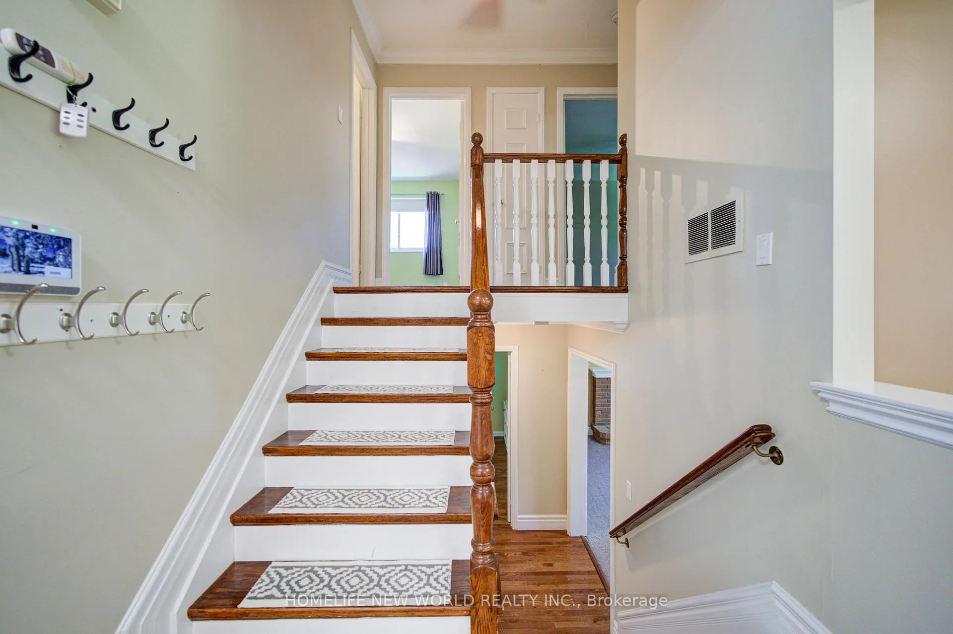 Photo 22 of 42 Hamilton Hall Drive, Markham, Markham Village — HOMEH
