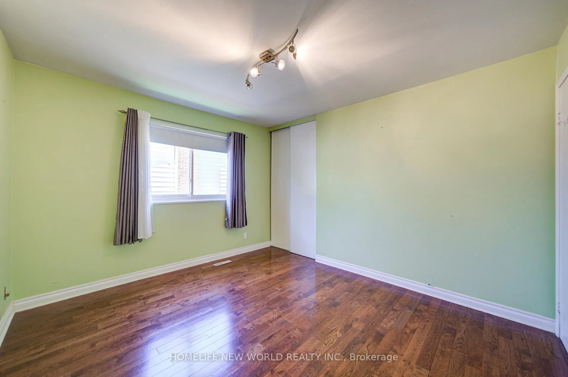 Photo 23 of 42 Hamilton Hall Drive, Markham, Markham Village — HOMEH