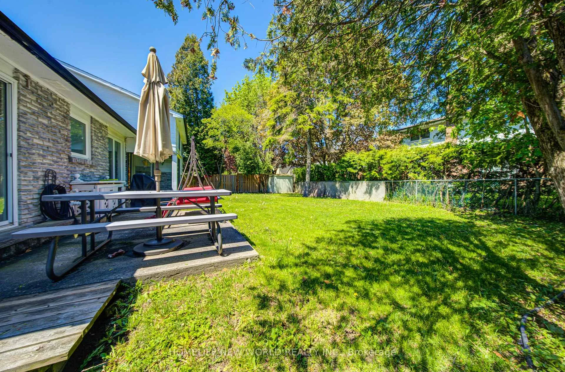 Photo 43 of 42 Hamilton Hall Drive, Markham, Markham Village — HOMEH