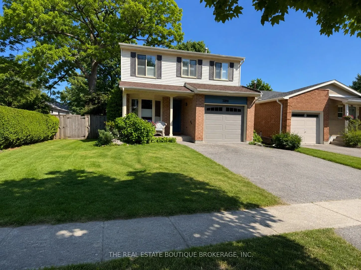 Photo 1 of 3200 Greenbough Crescent, Burlington, Headon — HOMEH