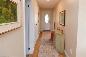 Photo 4 of 3200 Greenbough Crescent, Burlington, Headon — HOMEH