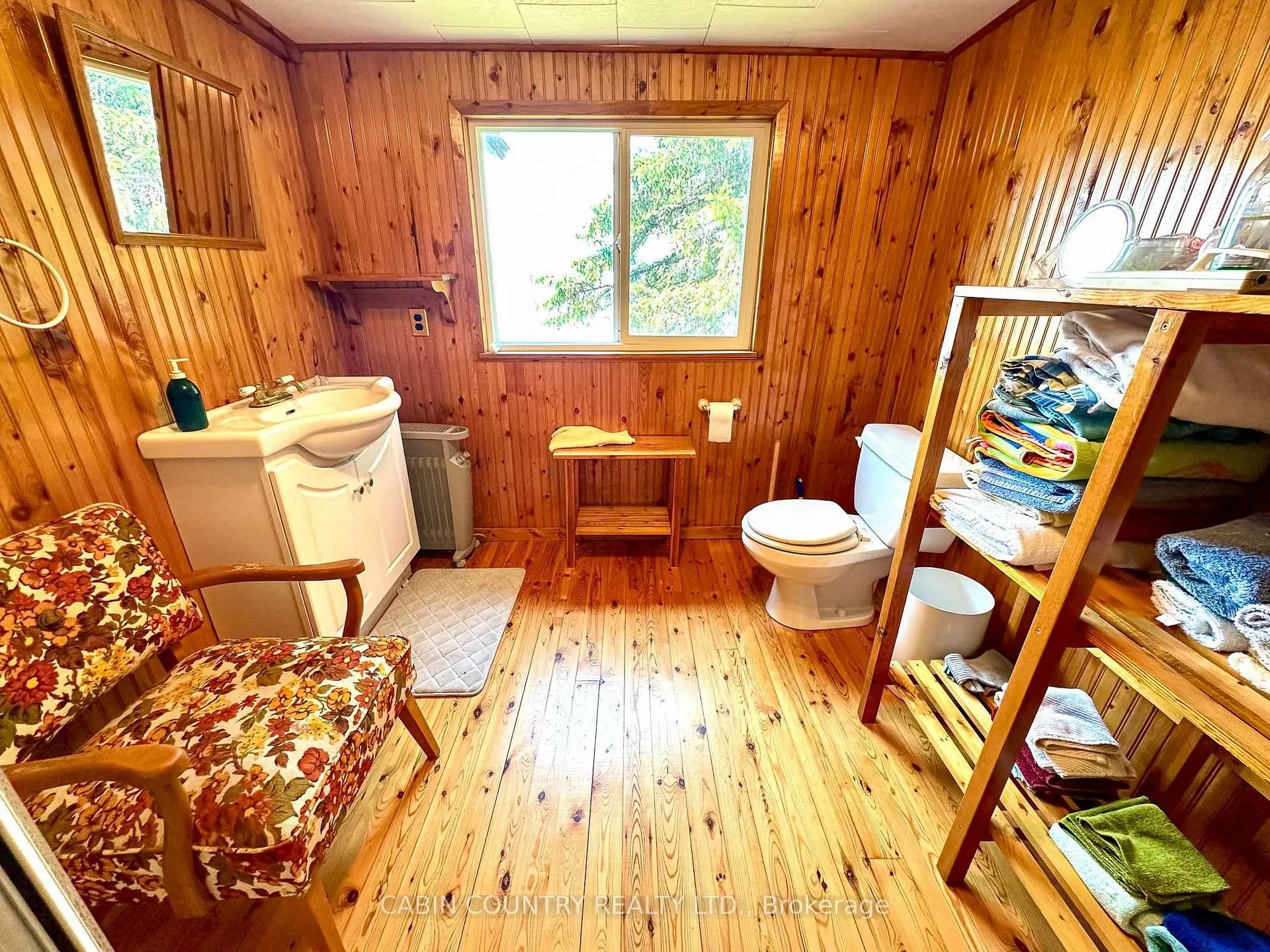 Photo 24 of FR1 44 Inglis Road, Kenora Remote Area, Lake of the Woods West — HOMEH