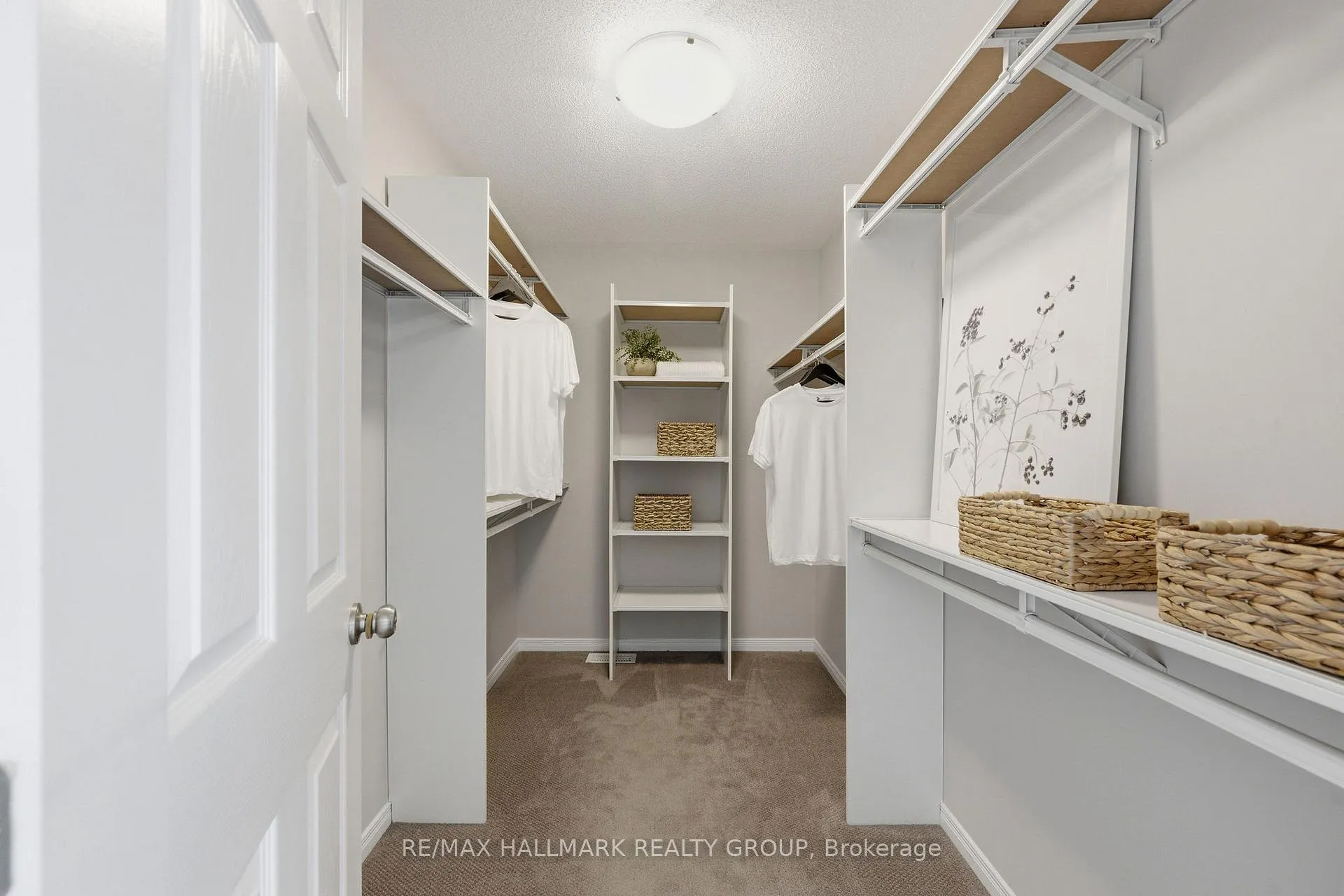 Photo 23 of 558 Rouncey Road, Ottawa, Kanata - Emerald Meadows/Trailwest — HOMEH