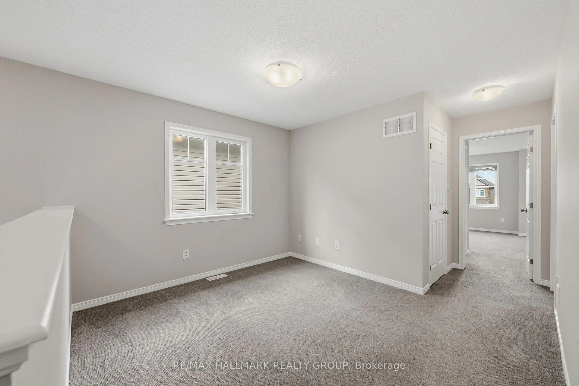 Photo 26 of 558 Rouncey Road, Ottawa, Kanata - Emerald Meadows/Trailwest — HOMEH