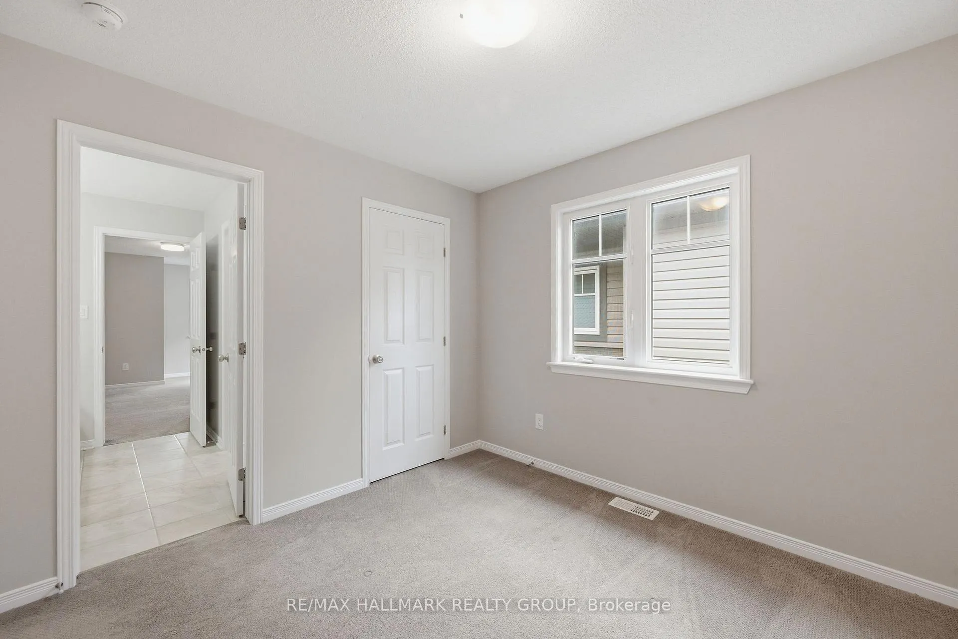 Photo 27 of 558 Rouncey Road, Ottawa, Kanata - Emerald Meadows/Trailwest — HOMEH