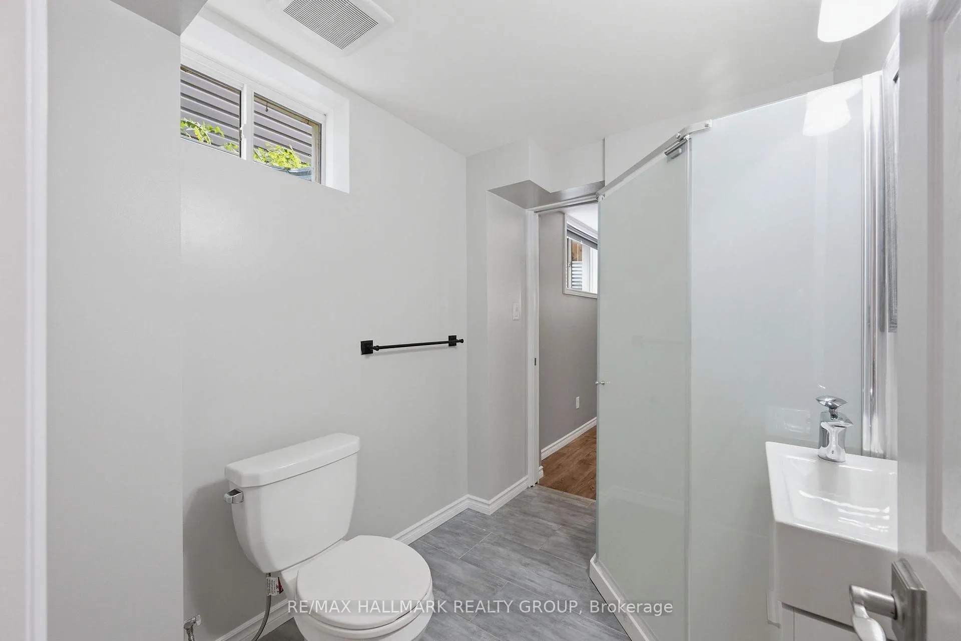 Photo 38 of 558 Rouncey Road, Ottawa, Kanata - Emerald Meadows/Trailwest — HOMEH