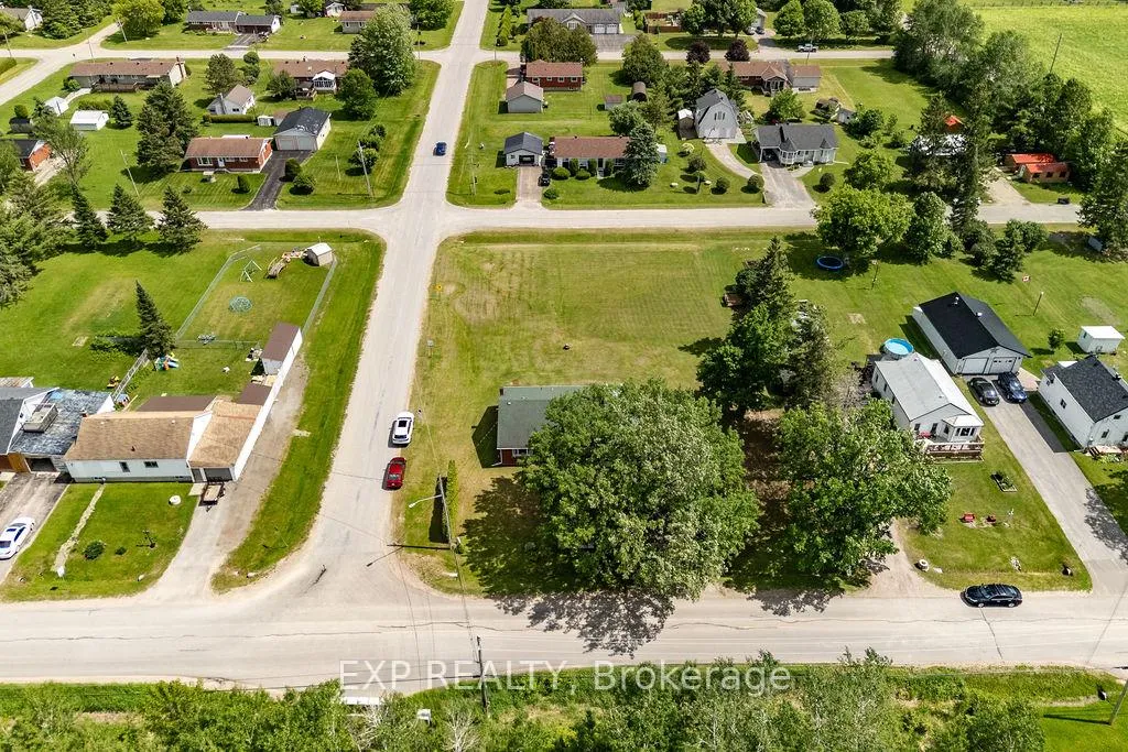 Photo 11 of 107 Cotieville Road, Renfrew — HOMEH
