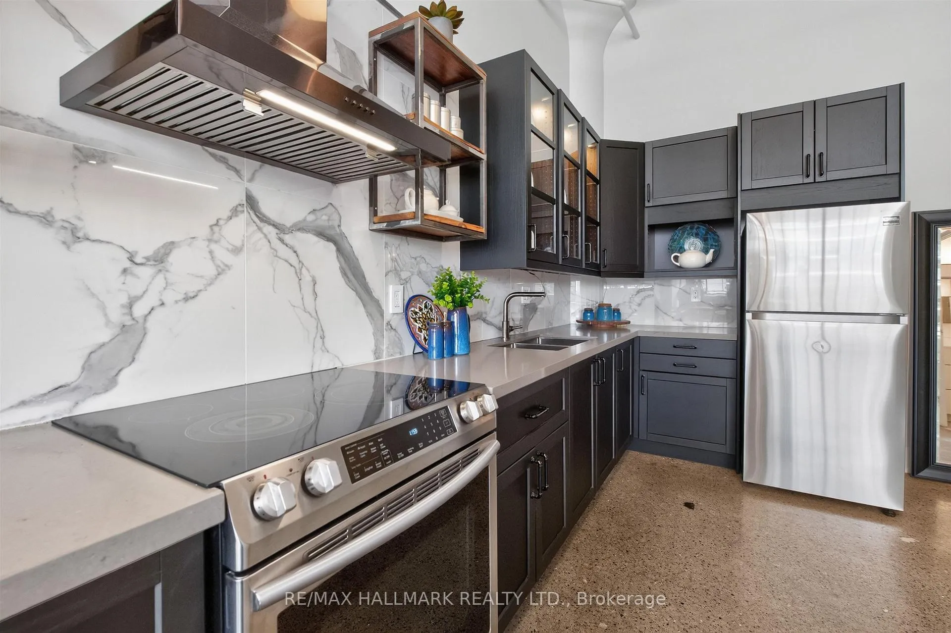 Photo 9 of Unit 404A, 245 Carlaw Avenue, Toronto, South Riverdale — HOMEH
