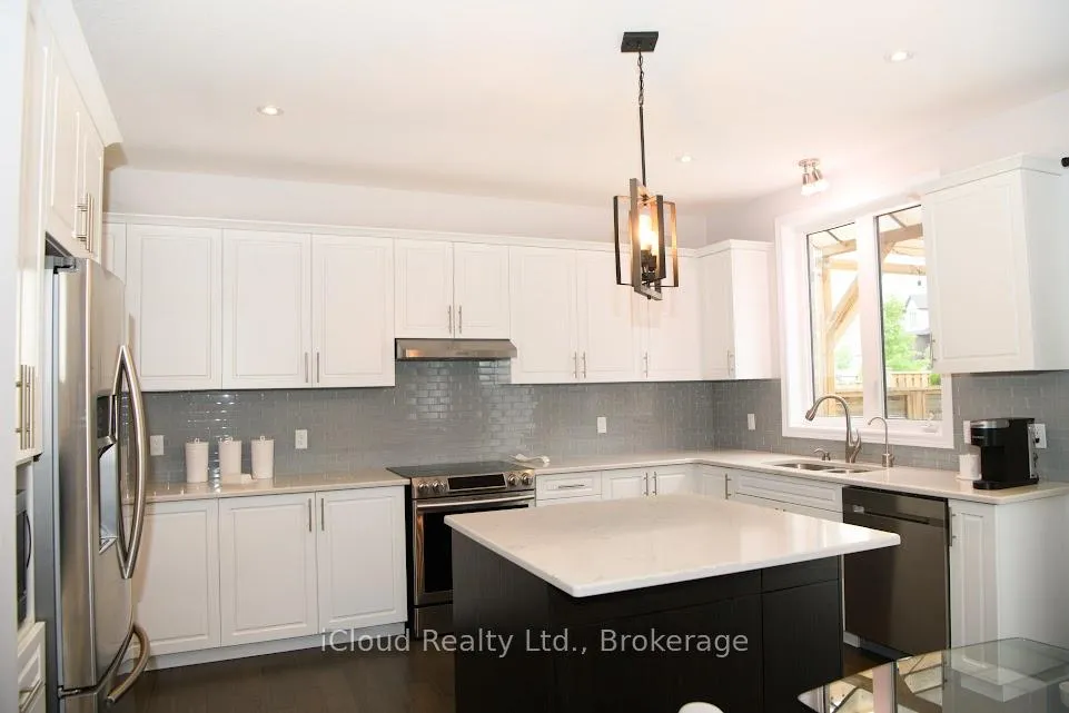 Photo 4 of 264 Blair Creek Drive, Kitchener — HOMEH