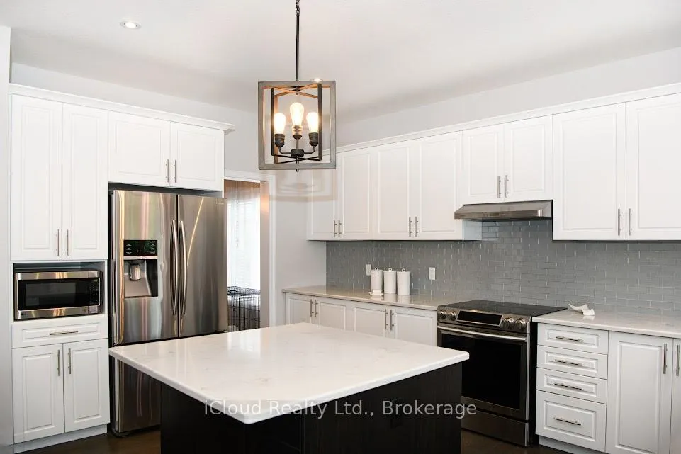 Photo 6 of 264 Blair Creek Drive, Kitchener — HOMEH