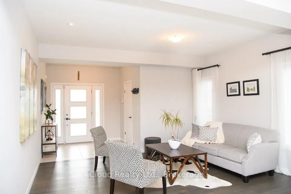 Photo 8 of 264 Blair Creek Drive, Kitchener — HOMEH