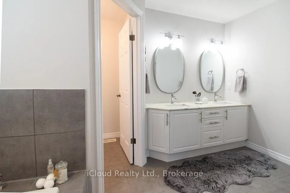 Photo 21 of 264 Blair Creek Drive, Kitchener — HOMEH