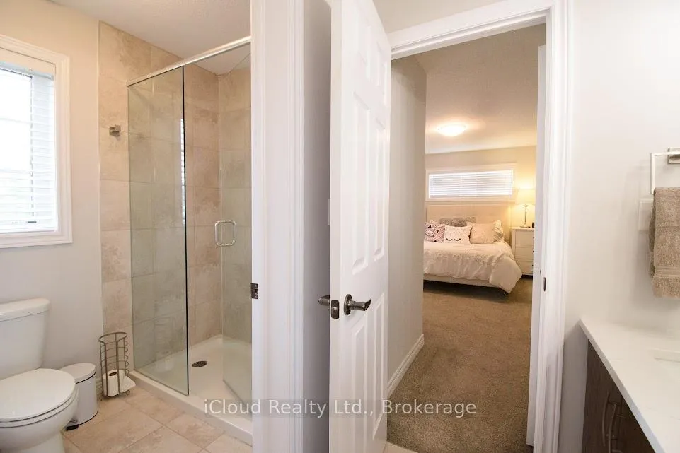 Photo 25 of 264 Blair Creek Drive, Kitchener — HOMEH
