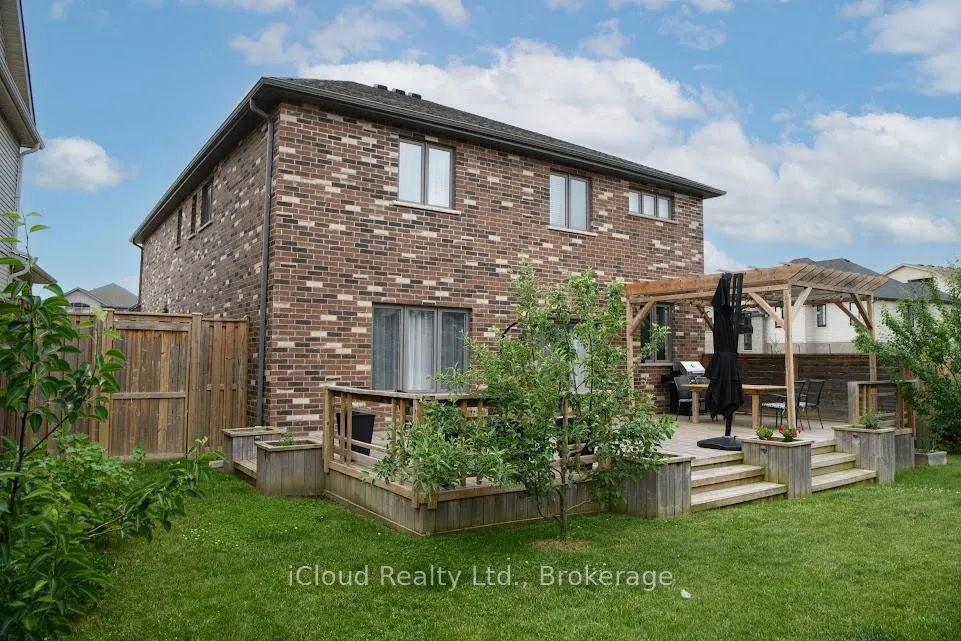 Photo 37 of 264 Blair Creek Drive, Kitchener — HOMEH