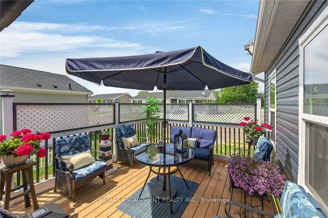 Photo 3 of 29 Hickory Hollow, Kitchener, Forest Heights — HOMEH