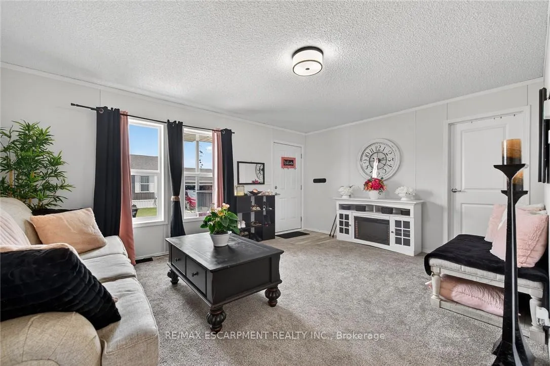 Photo 12 of 29 Hickory Hollow, Kitchener, Forest Heights — HOMEH