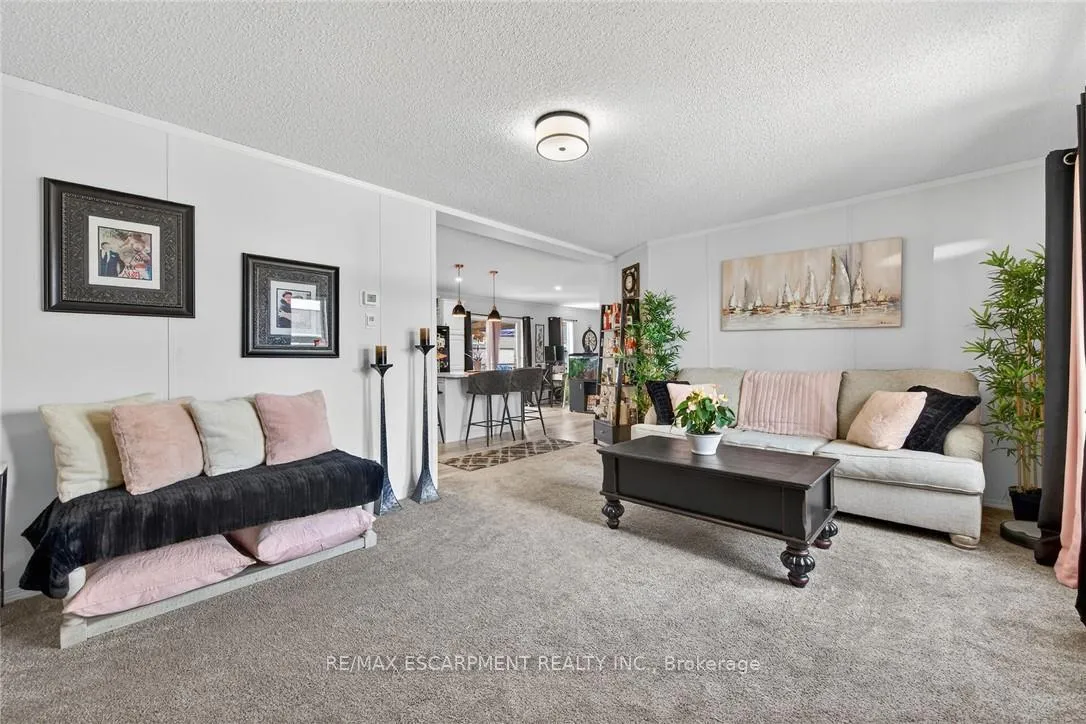 Photo 16 of 29 Hickory Hollow, Kitchener, Forest Heights — HOMEH