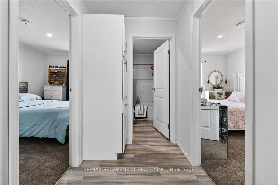 Photo 17 of 29 Hickory Hollow, Kitchener, Forest Heights — HOMEH