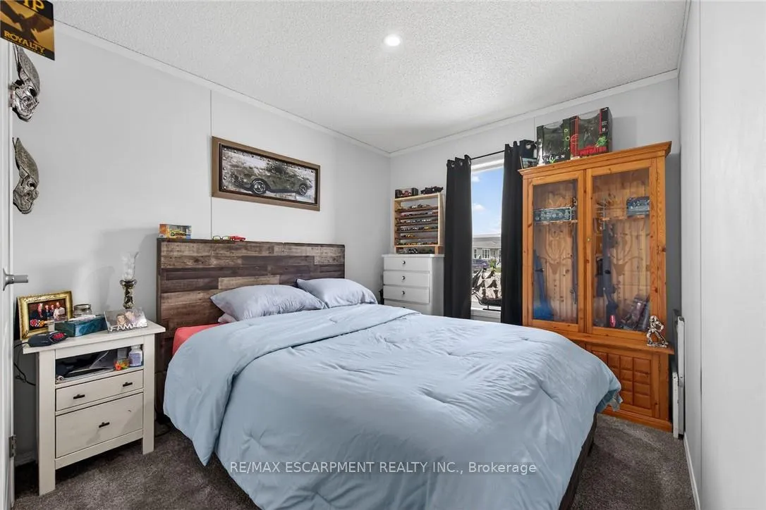 Photo 18 of 29 Hickory Hollow, Kitchener, Forest Heights — HOMEH