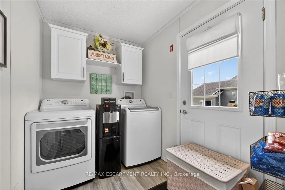 Photo 21 of 29 Hickory Hollow, Kitchener, Forest Heights — HOMEH