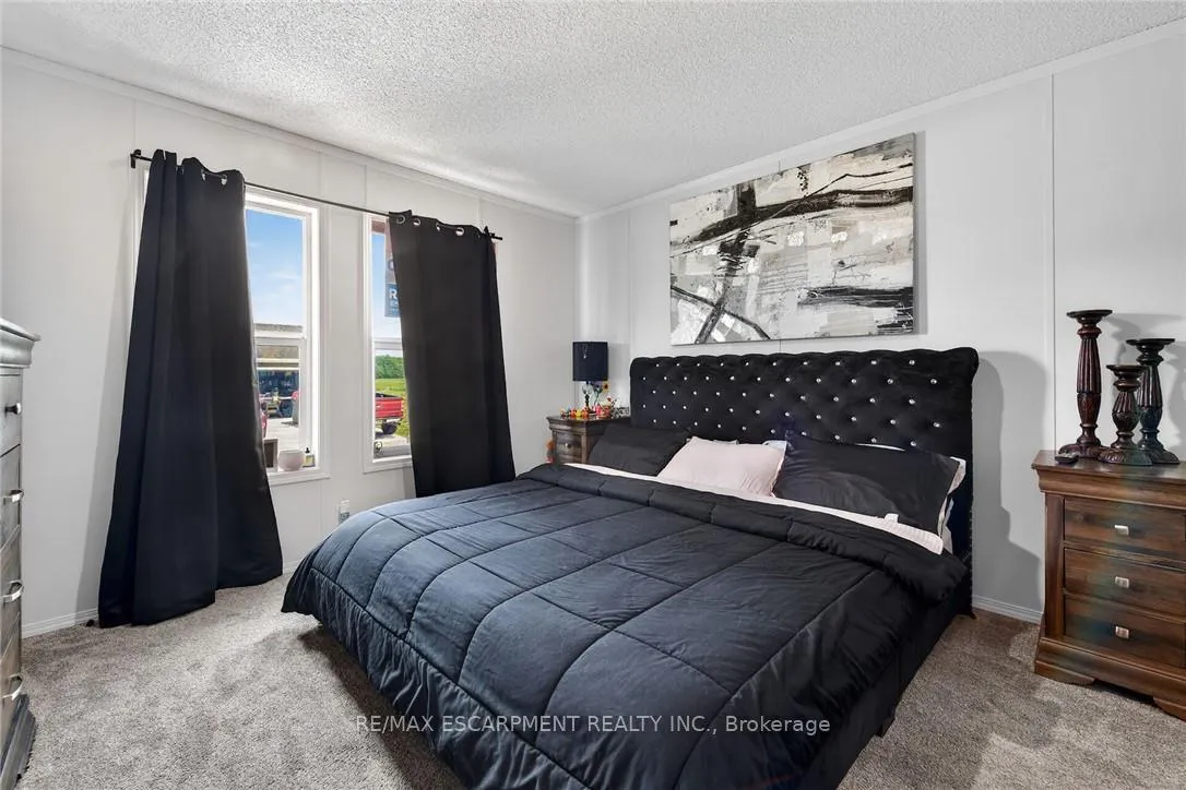 Photo 22 of 29 Hickory Hollow, Kitchener, Forest Heights — HOMEH