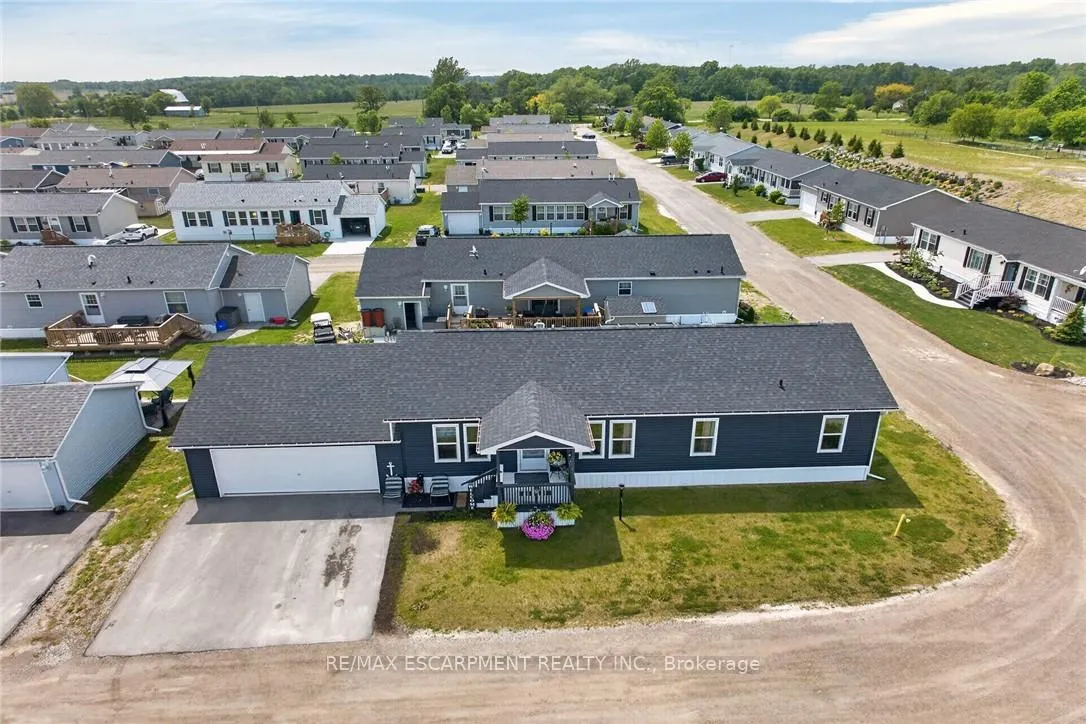 Photo 35 of 29 Hickory Hollow, Kitchener, Forest Heights — HOMEH