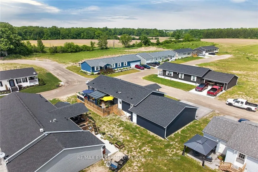 Photo 42 of 29 Hickory Hollow, Kitchener, Forest Heights — HOMEH