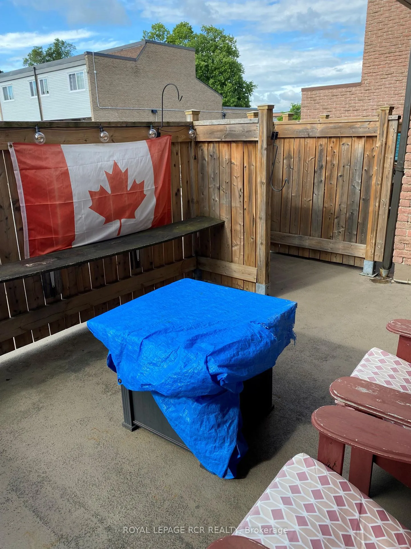 Photo 15 of Unit 12, 121 Milestone Crescent, Aurora, Aurora Village — HOMEH