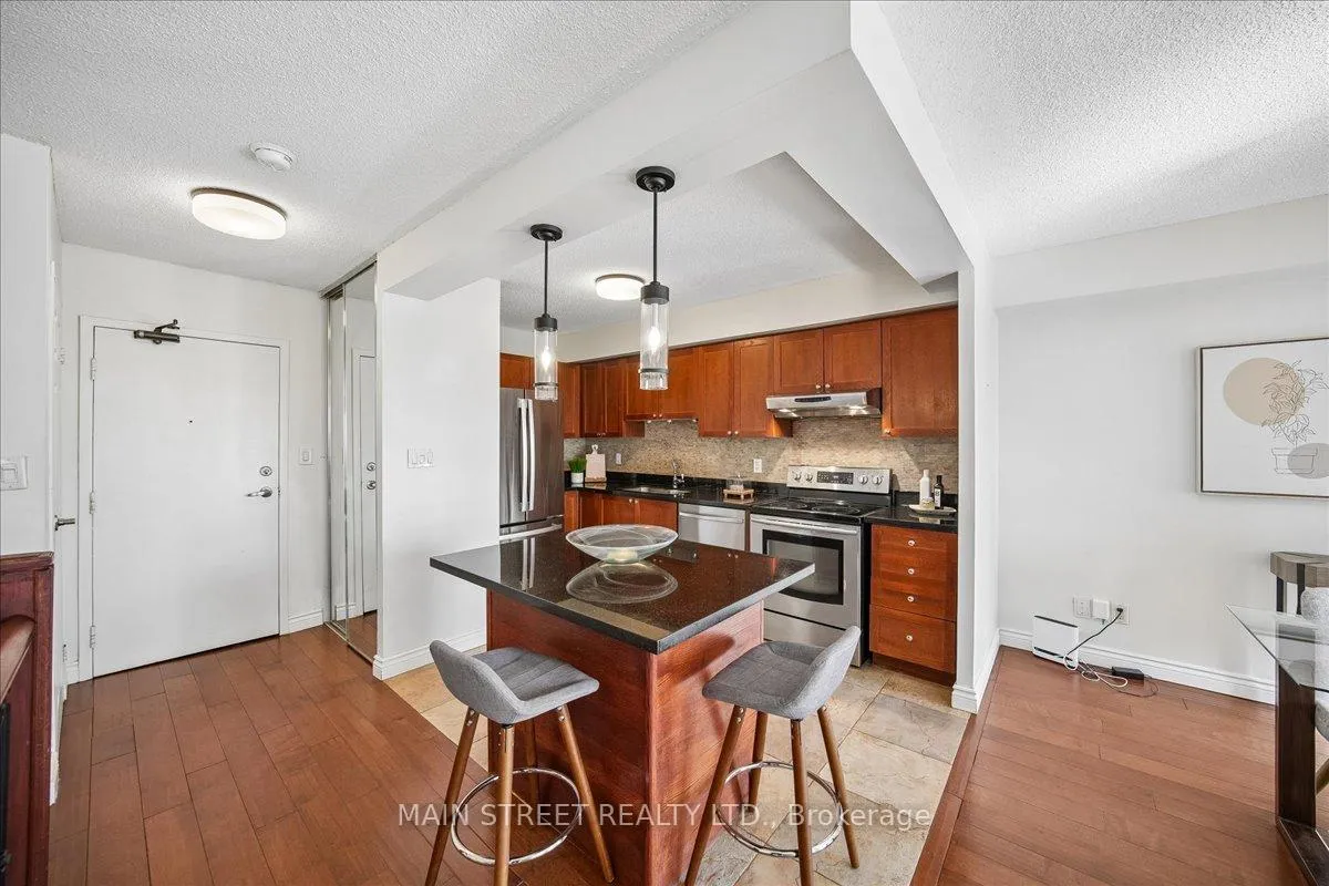Photo 13 of Unit 217, 1000 Cedarglen Gate, Mississauga, Erindale — HOMEH