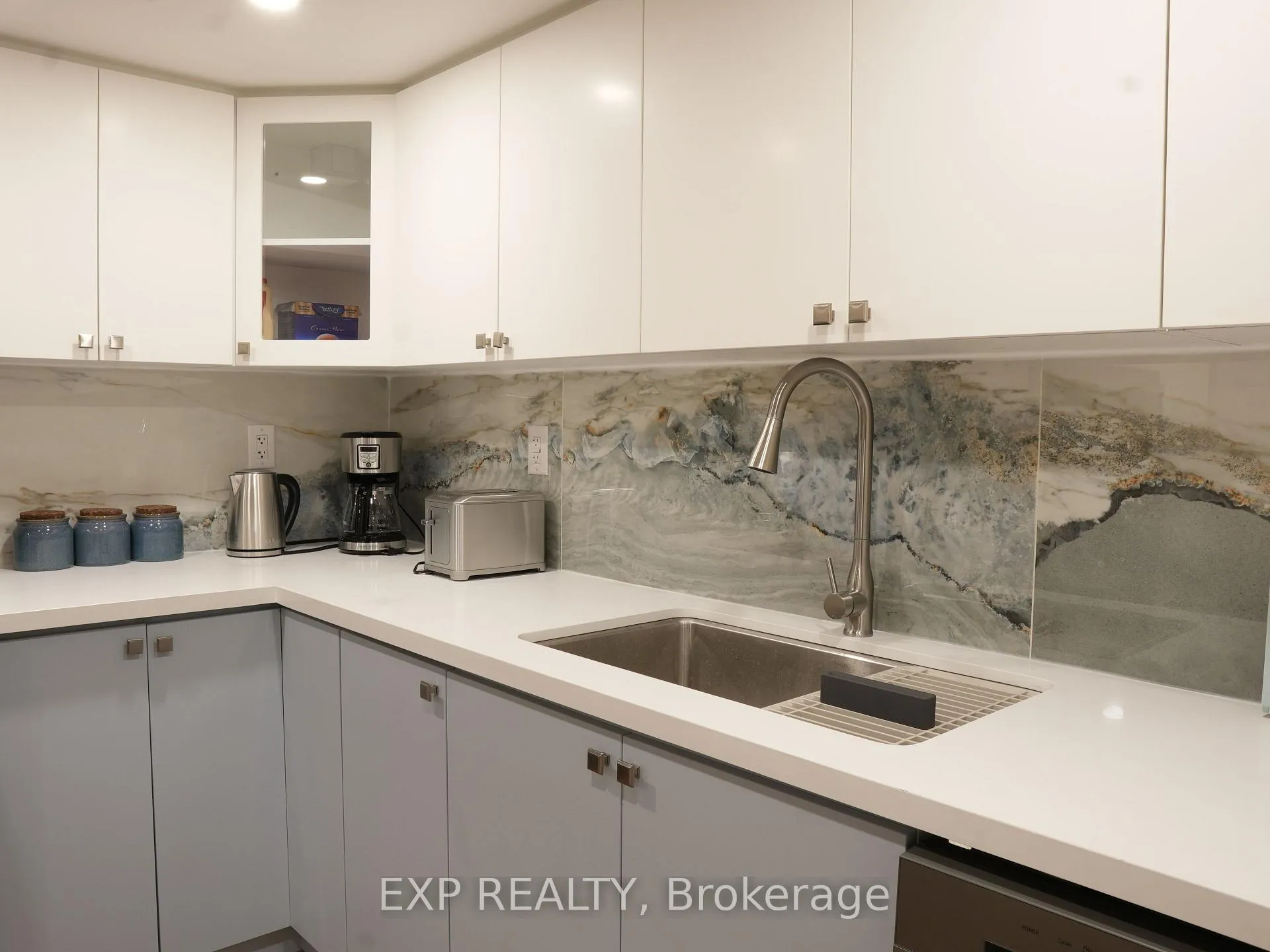 Photo 10 of Unit Bsmt, 1167 Bancroft Drive, Mississauga, East Credit — HOMEH