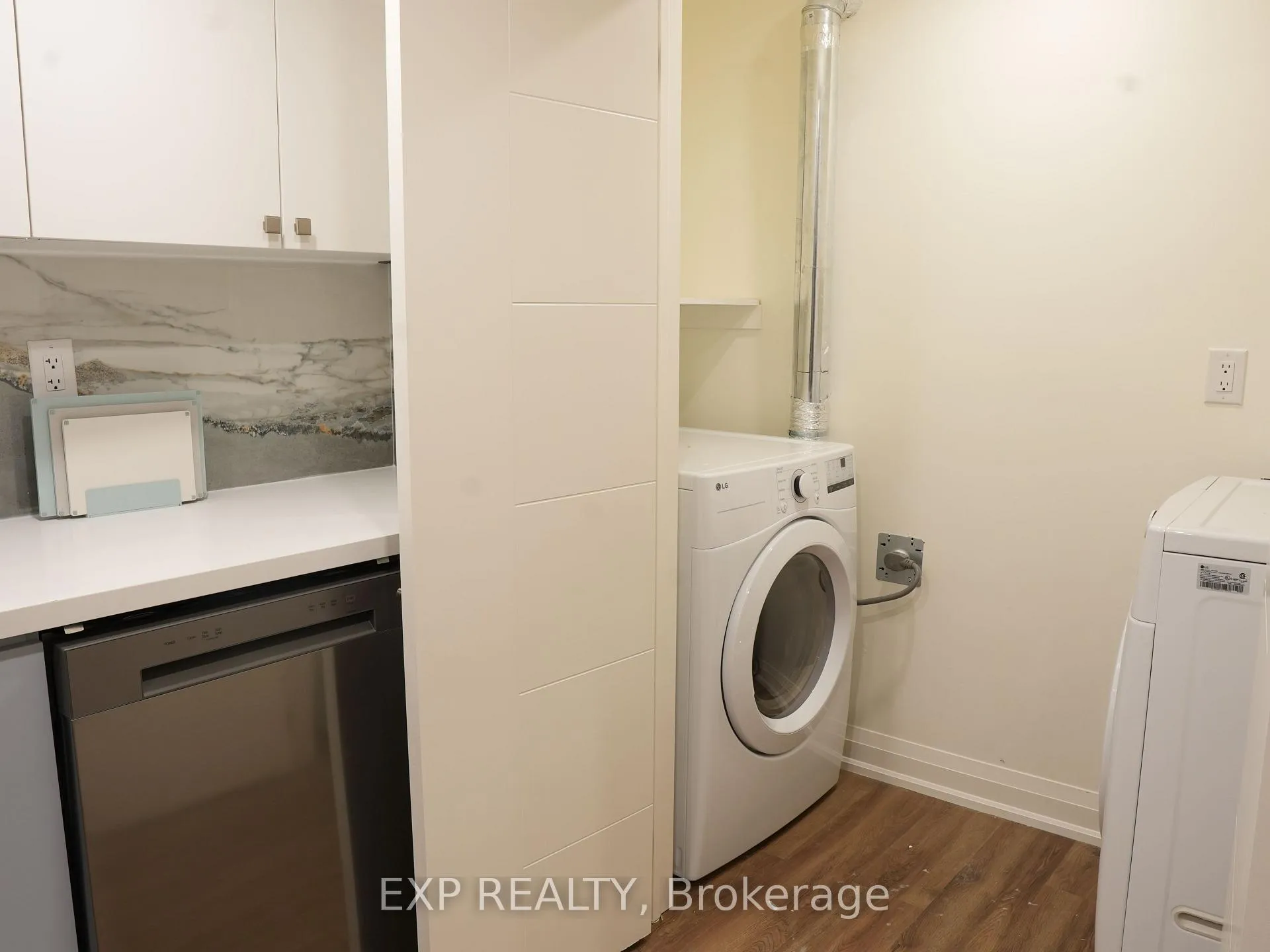 Photo 11 of Unit Bsmt, 1167 Bancroft Drive, Mississauga, East Credit — HOMEH