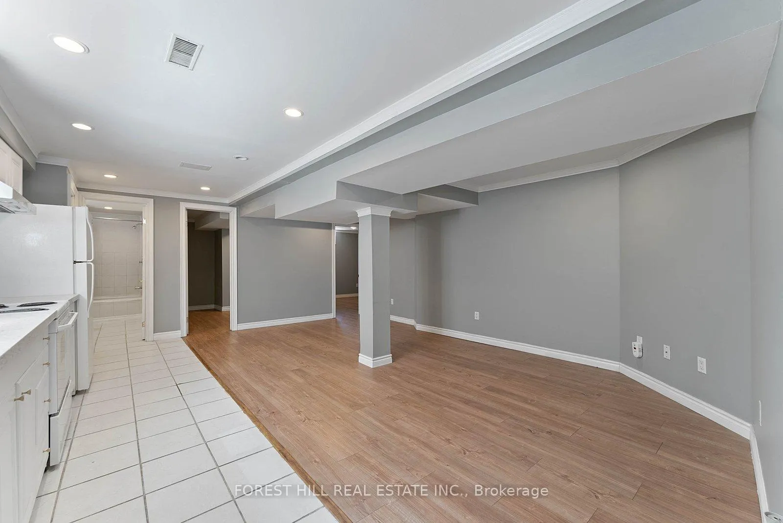 Photo 4 of Unit Bsmt, 5003 Rosebush Road, Mississauga, East Credit — HOMEH