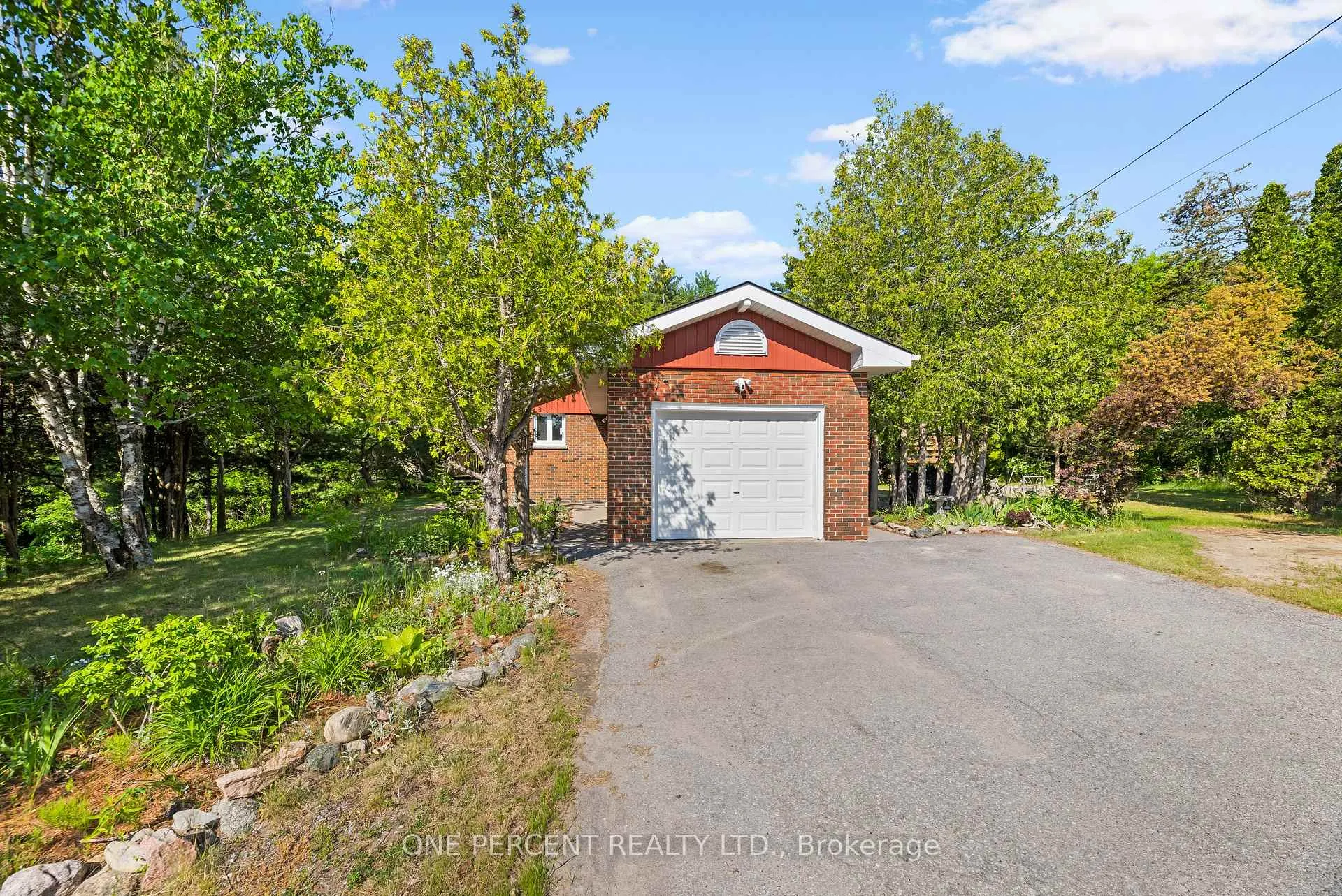 Front of 178 Fiddick Road