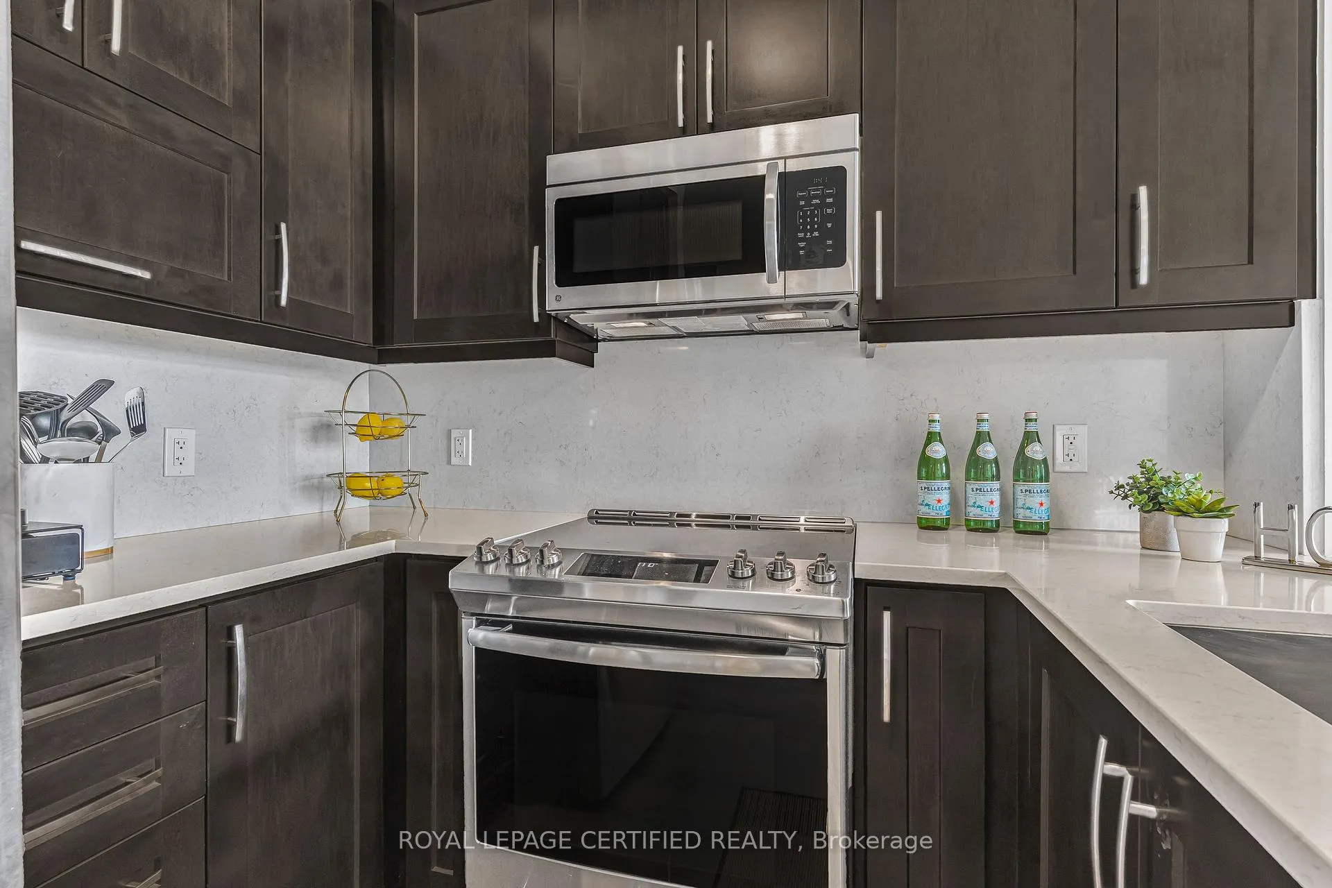 Photo 8 of Unit 525, 1105 Leger Way, Milton, Ford — HOMEH