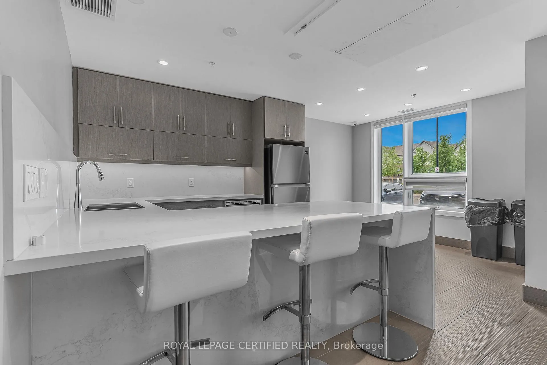 Photo 22 of Unit 525, 1105 Leger Way, Milton, Ford — HOMEH