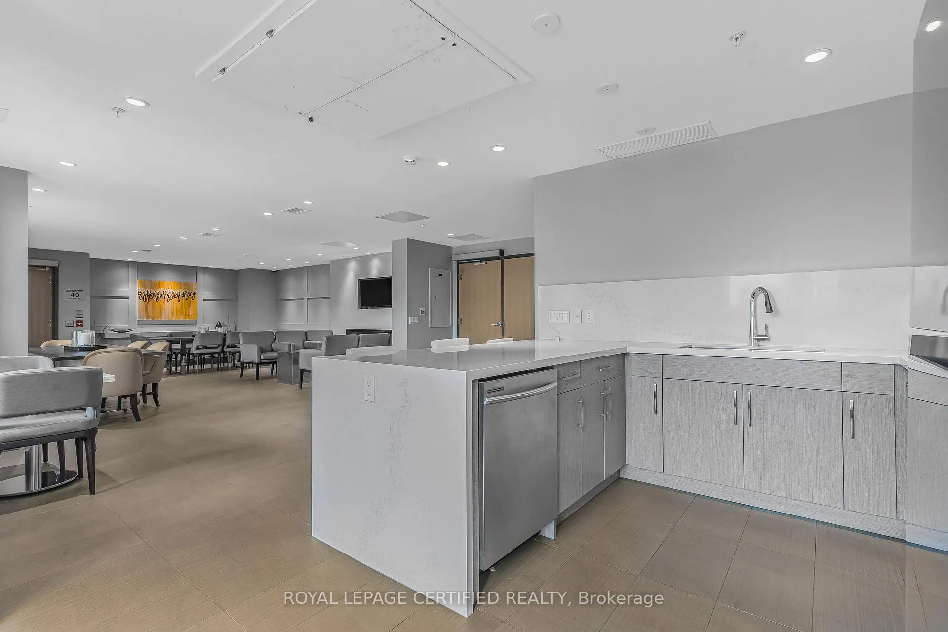 Photo 23 of Unit 525, 1105 Leger Way, Milton, Ford — HOMEH