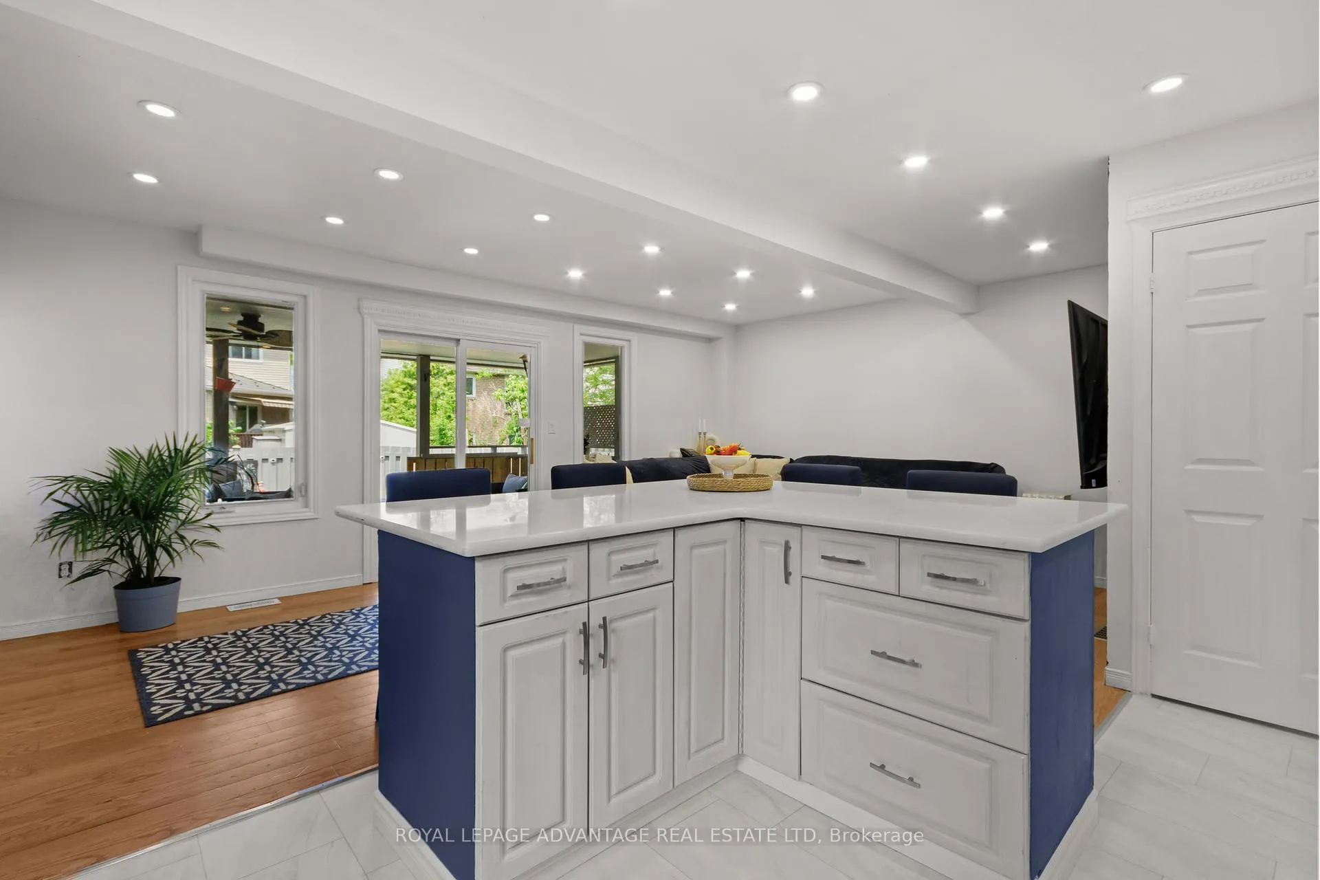 Photo 7 of 14 Rose Abbey Drive, Kingston, Kingston East (Incl Barret Crt) — HOMEH