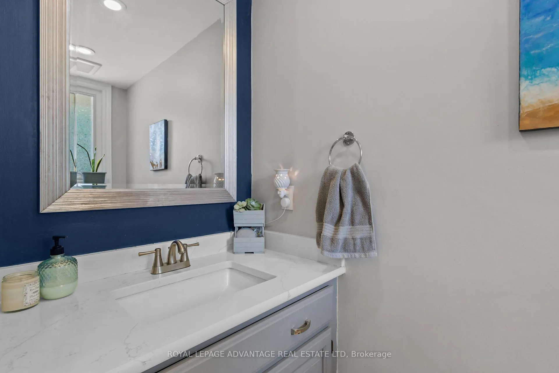 Photo 13 of 14 Rose Abbey Drive, Kingston, Kingston East (Incl Barret Crt) — HOMEH