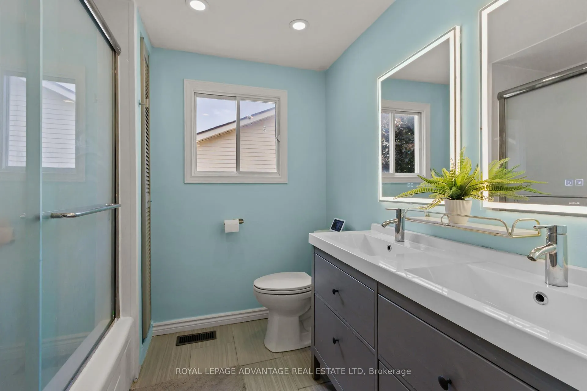 Photo 18 of 14 Rose Abbey Drive, Kingston, Kingston East (Incl Barret Crt) — HOMEH