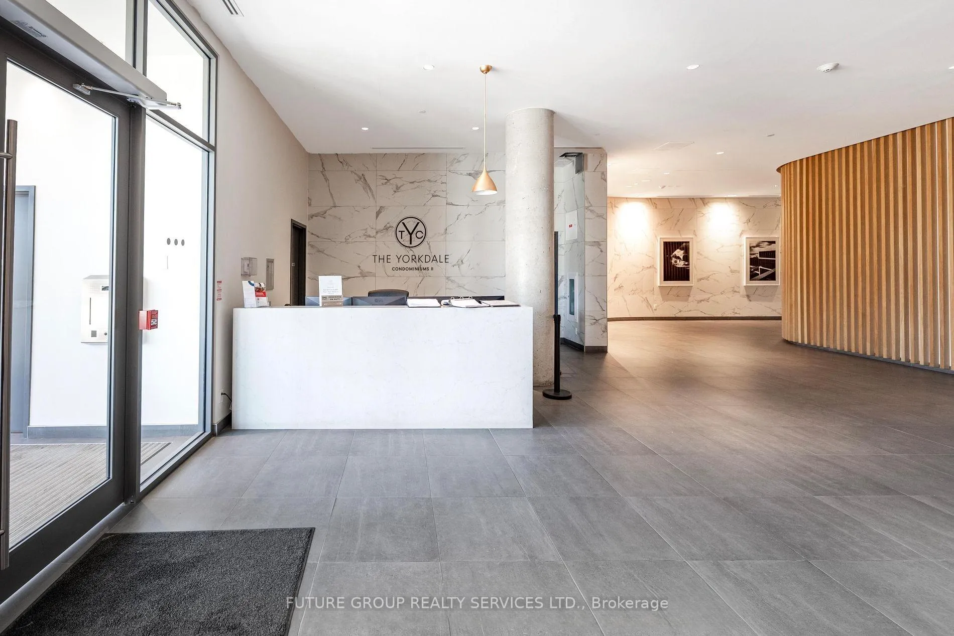 Photo 3 of Unit 1303, 120 Varna Drive W, Toronto, Englemount-Lawrence — HOMEH