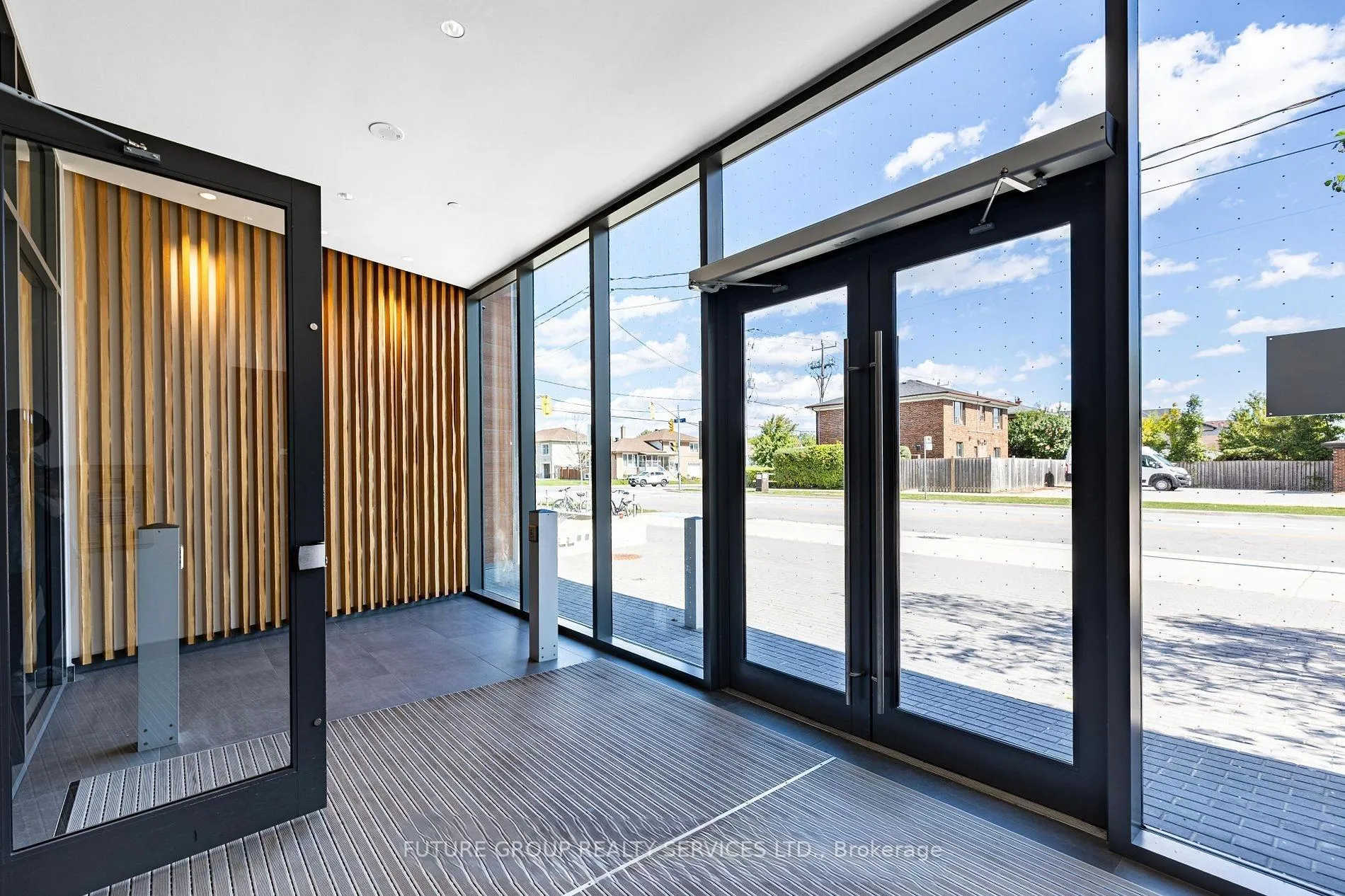 Photo 21 of Unit 1303, 120 Varna Drive W, Toronto, Englemount-Lawrence — HOMEH