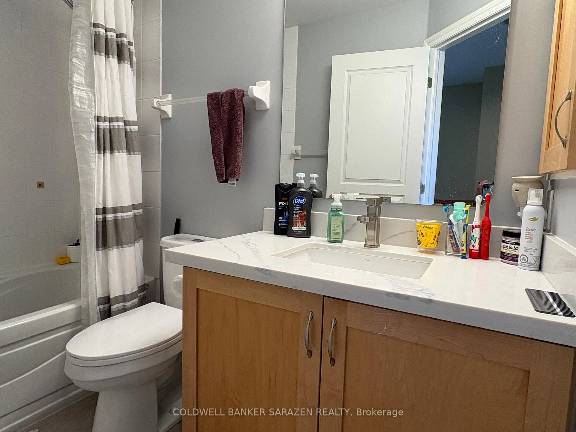 Photo 14 of 253 Saddlesmith Circle, Ottawa, Kanata - Emerald Meadows/Trailwest — HOMEH