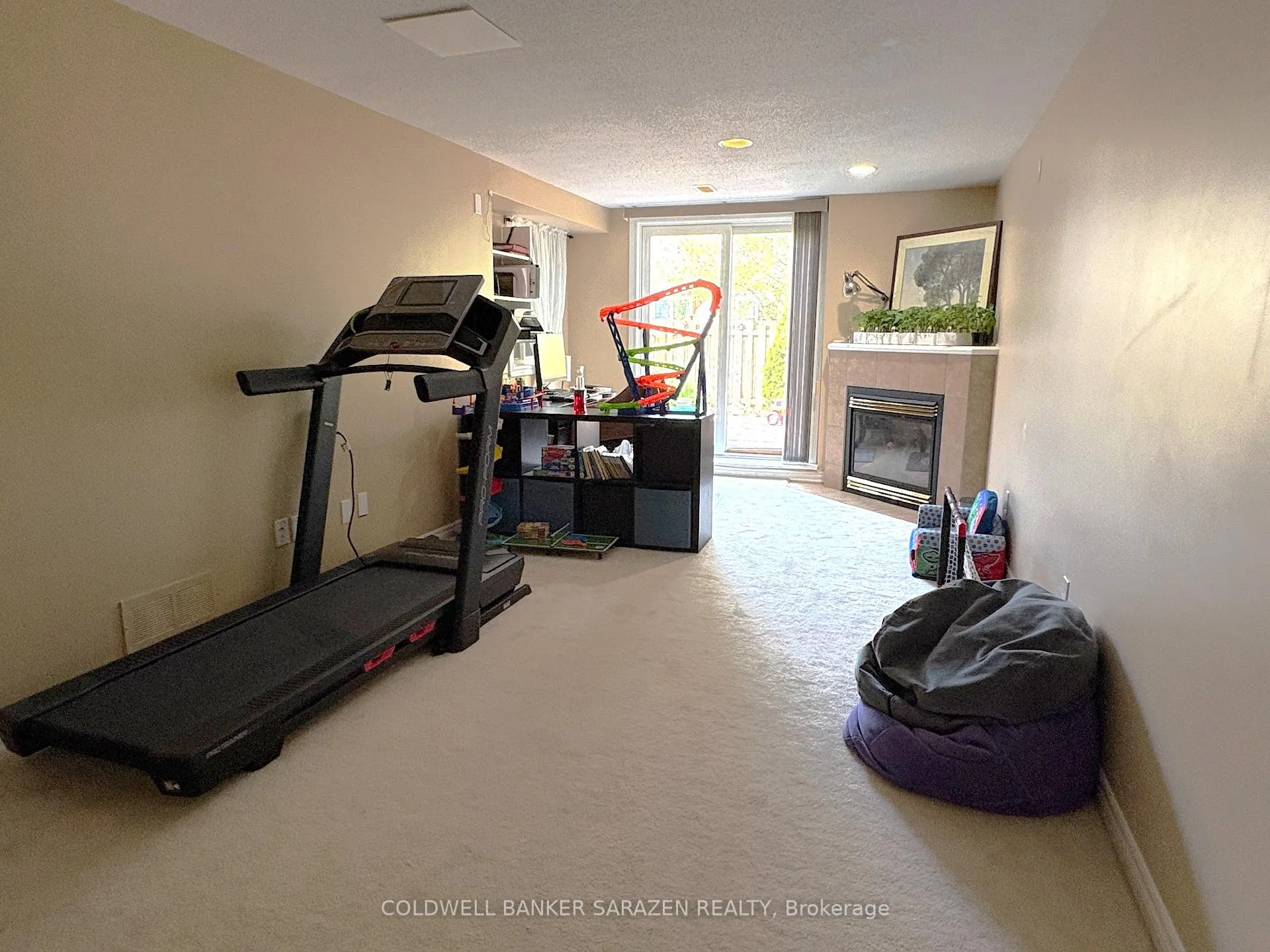 Photo 15 of 253 Saddlesmith Circle, Ottawa, Kanata - Emerald Meadows/Trailwest — HOMEH