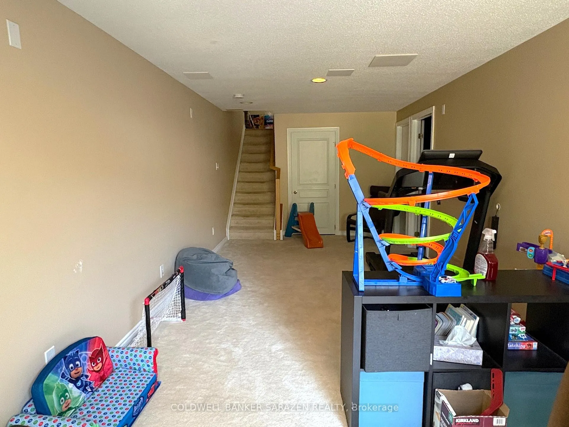 Photo 16 of 253 Saddlesmith Circle, Ottawa, Kanata - Emerald Meadows/Trailwest — HOMEH