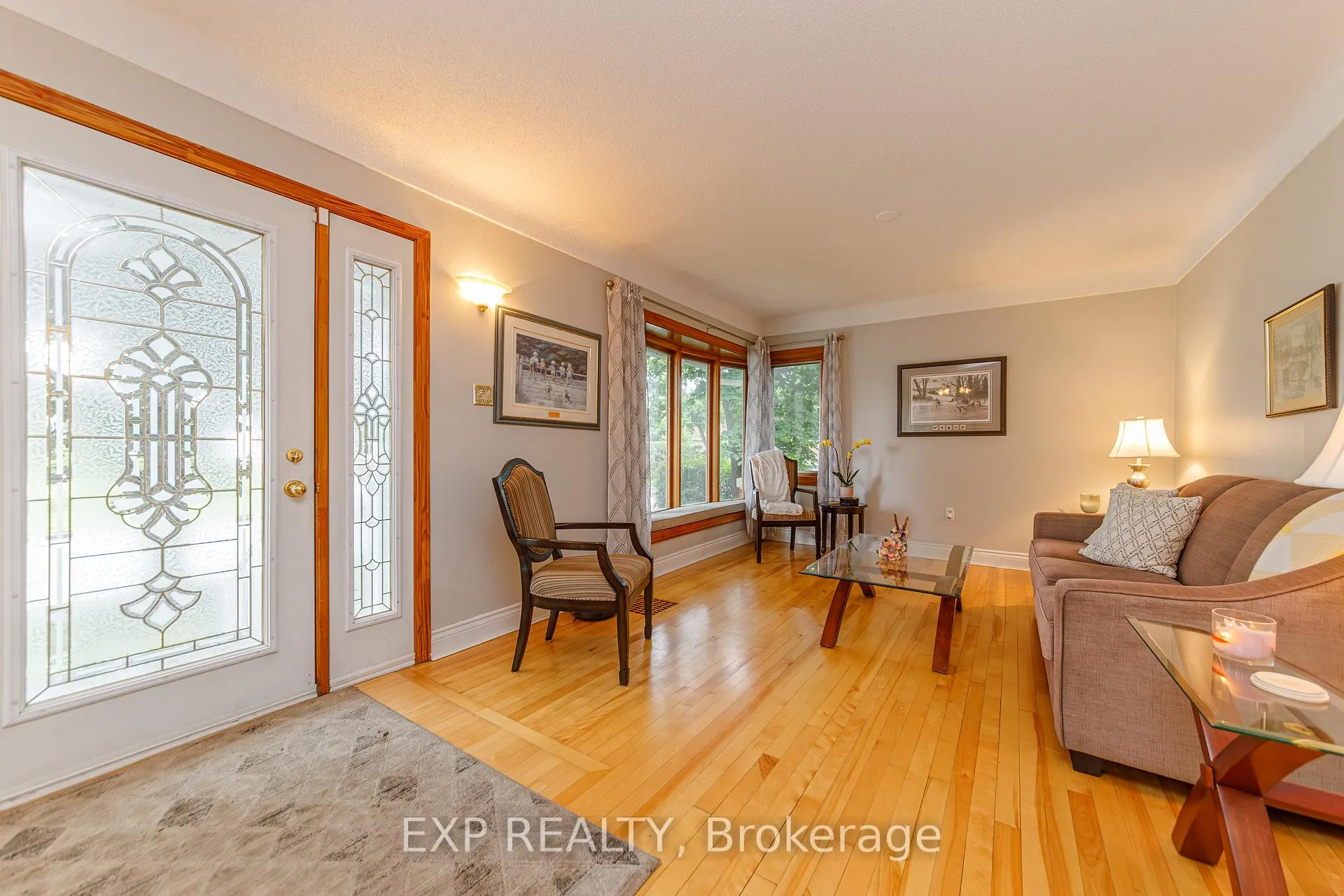 Photo 3 of 1357 Thames Street, Ottawa, Carlington — HOMEH