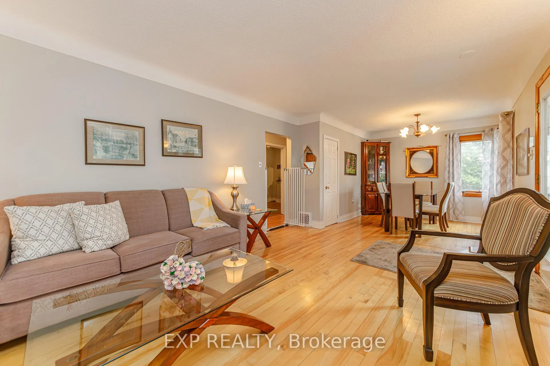 Photo 7 of 1357 Thames Street, Ottawa, Carlington — HOMEH