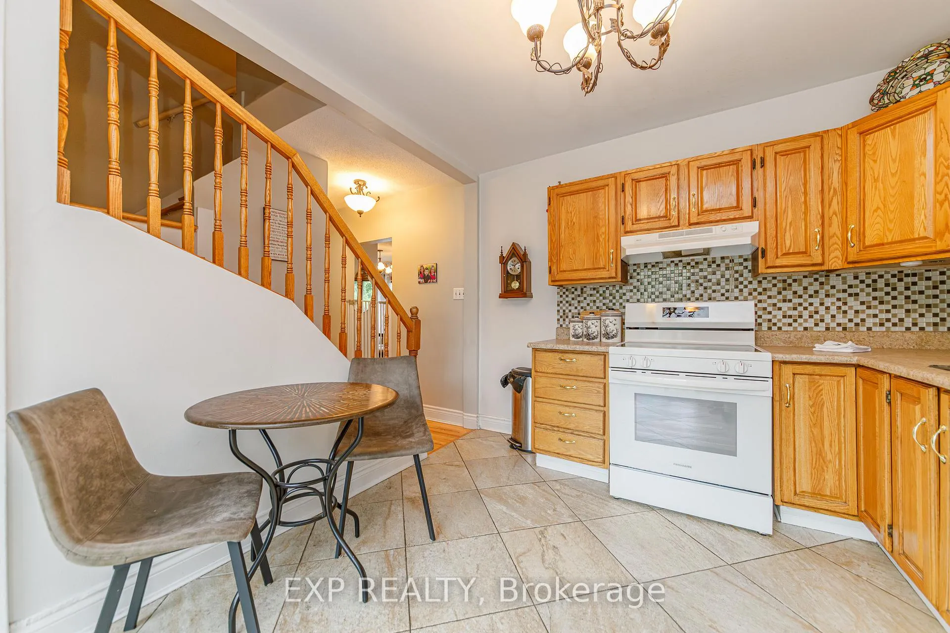 Photo 16 of 1357 Thames Street, Ottawa, Carlington — HOMEH