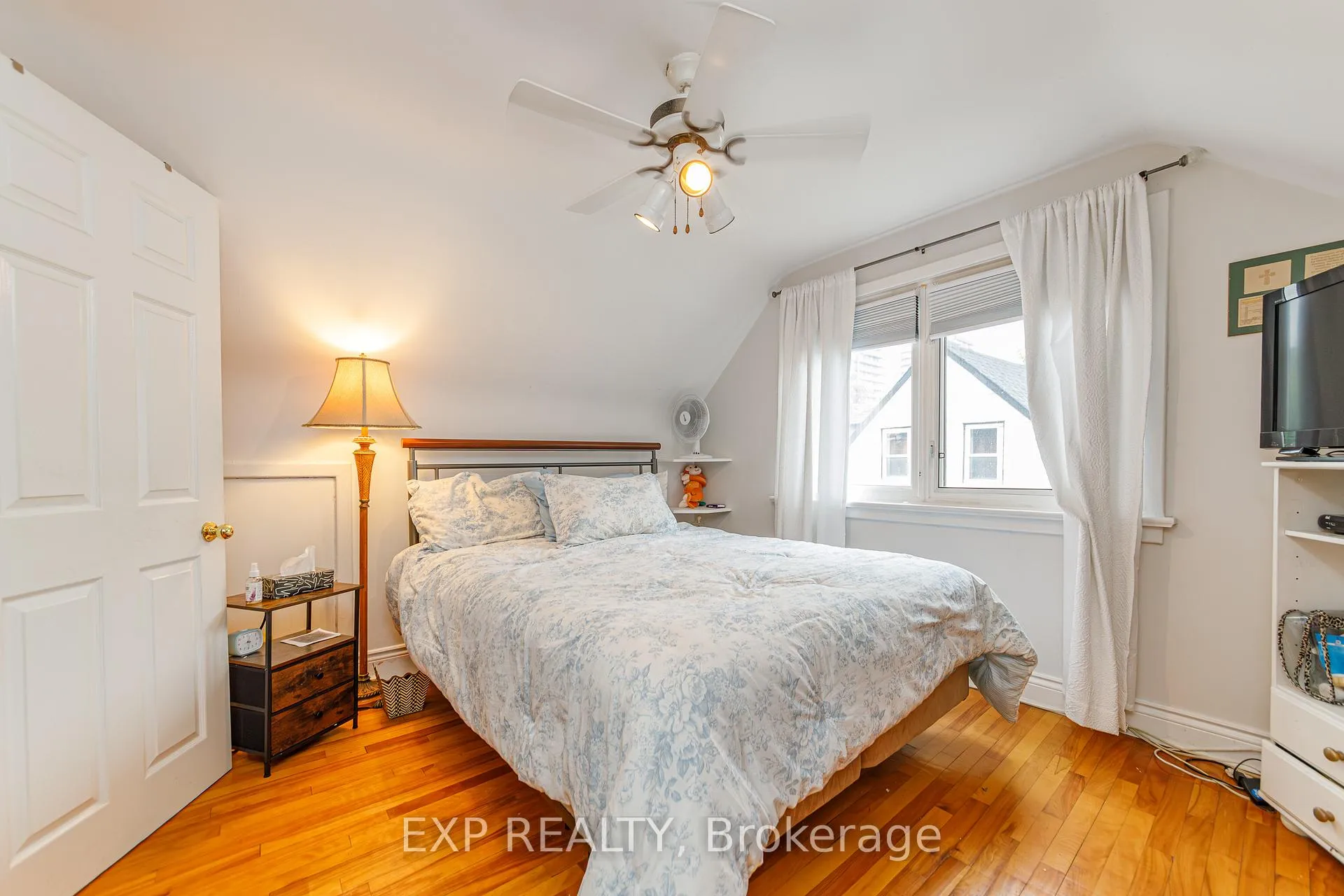 Photo 18 of 1357 Thames Street, Ottawa, Carlington — HOMEH