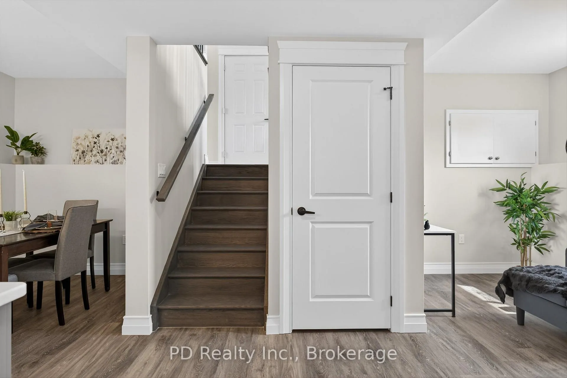 Photo 22 of 934 Mount Pleasant Road, Cavan Monaghan, Cavan Twp — HOMEH