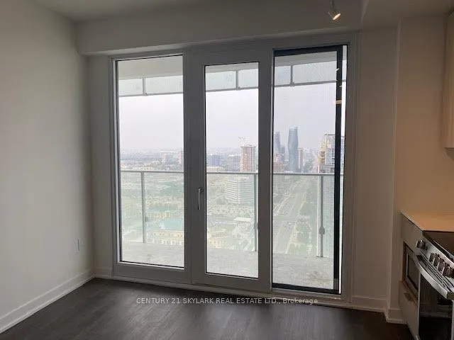 Photo 5 of 3900 Confederation Parkway, Mississauga, City Centre — HOMEH
